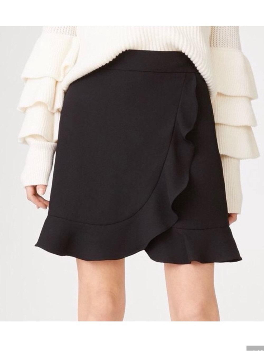 Club Monaco Black Ruffled Suzille Skirt Sz 2 EUC No Flaws